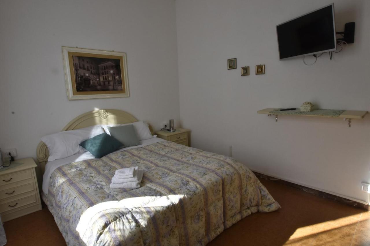 La Casa Di Nonno Apartment อีเกลเซียส ภายนอก รูปภาพ